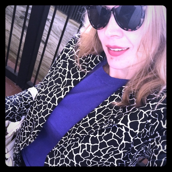 Meet your Posher, Dana - Picture 1 of 1